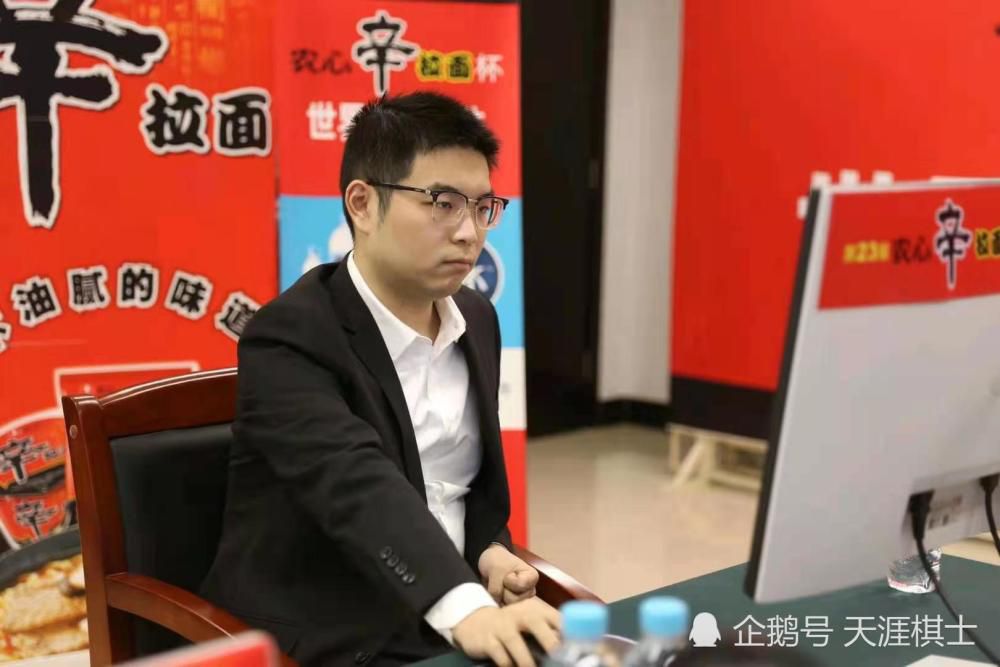 他的数据是右边锋都做不到的。